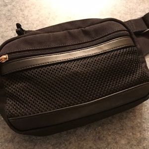 Fanny pack